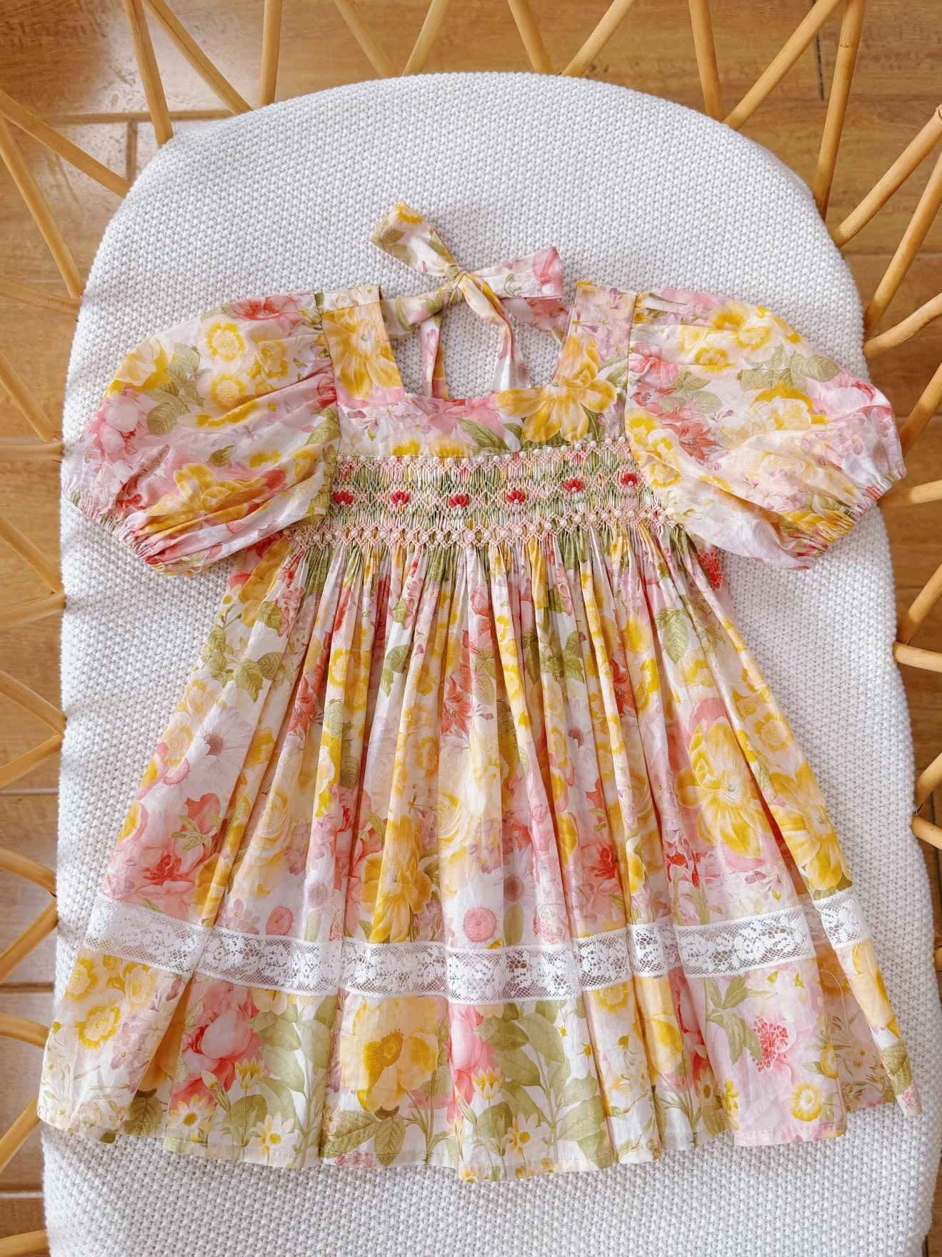 Embroidery Yellow Dress - Letnia dziewczęca sukienka z haftowanymi kwiatami,