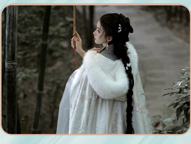 Hanfu เสื้อคลุมคลุมด้วยผ้ากํามะหยี่ฤดูหนาวหนาสไตล์จีนที่อบอุ่นภาพเสื้อคลุมเสื้อคลุมยาวชุดจีนแบบดั้งเดิม