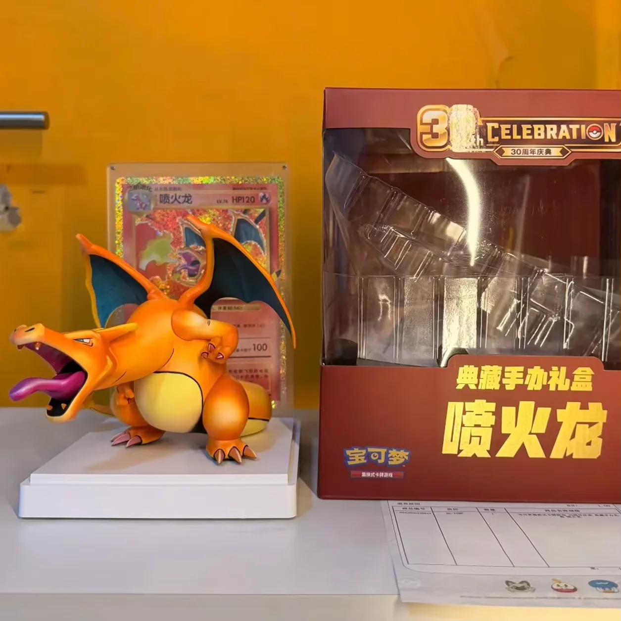 100% Official Pokemon Card 30th Anniversary Celebration Collectors' Figure Charizard PTCG Simplified Chinese Collection Gift Box