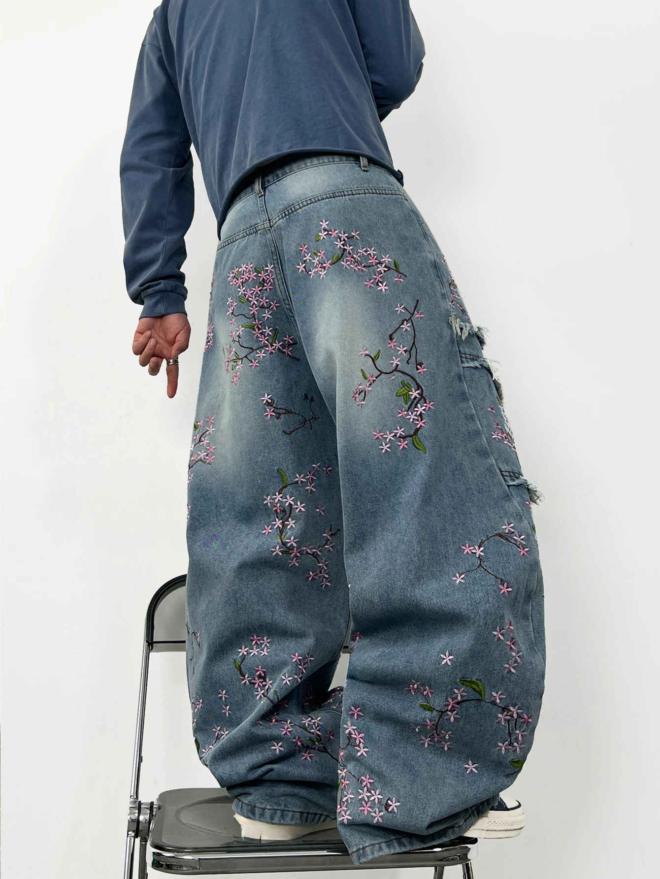American Retro Patchwork Frayed Floral Embroidered Blue Men's Loose Cocoon-Shaped Jeans Y2K Street Trend Fashion Versatile Pants