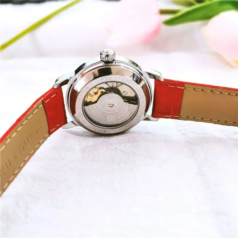 Women's Fully Automatic Mechanical Watch, Waterproof Luminous Diamond-Encrusted Wristwatch, Skeleton Transparent Movement + Leather Strap, Light Luxury Dial, Fashionable and Versatile Style, Suitable for Daily Commuting, Dating, and Parties, the First Choice for Birthday Gifts for Girlfriend/Best Friend/Mom, with Precise and Stable Timekeeping, and a Quality Movement That Is Trustworthy.