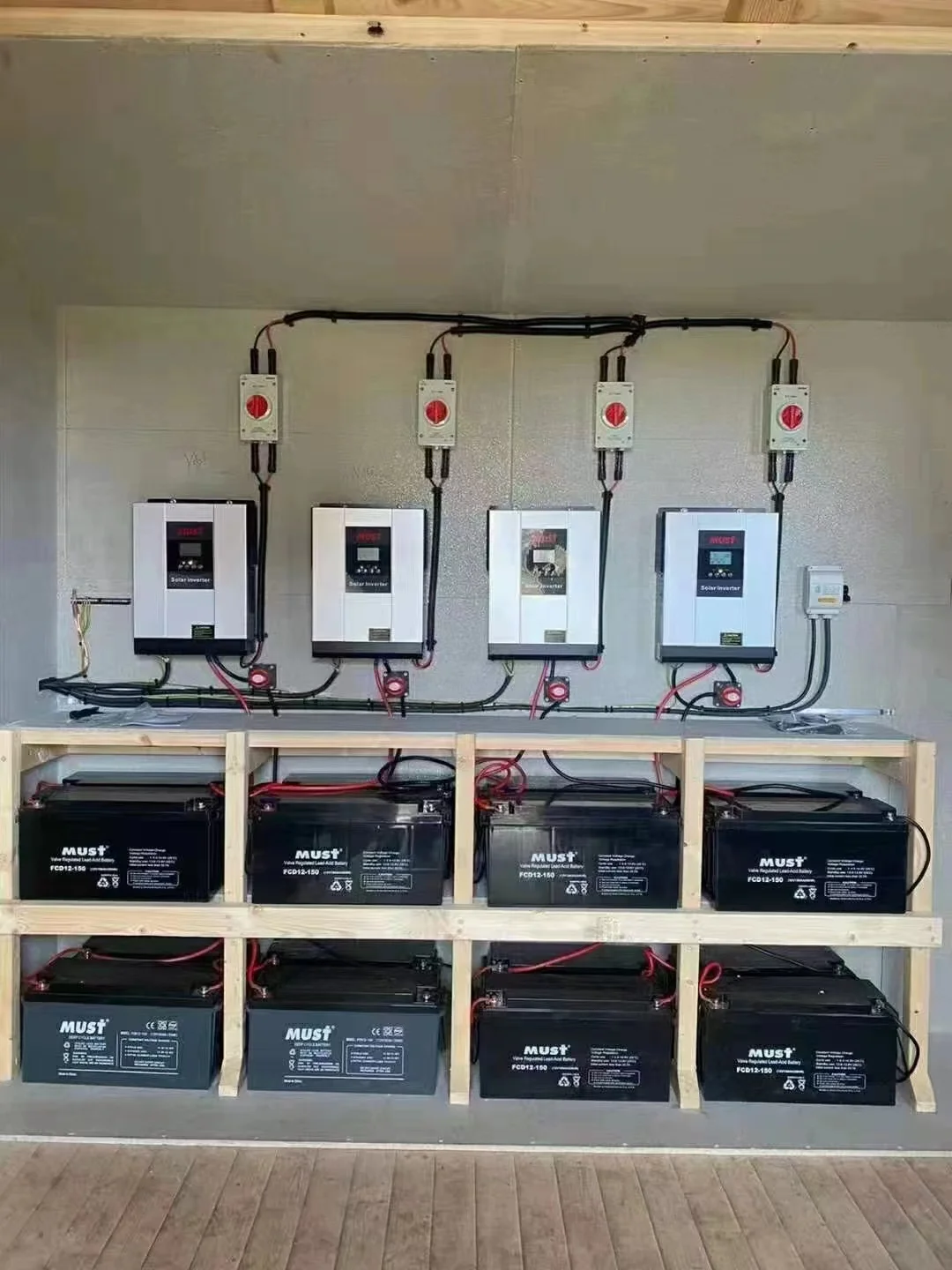 يجب أن تخزين 5KVA 48 فولت 4KW 5KW 24V 3KW 10KW شاحن كهروضوئي هجين نظام الطاقة المنزلية تخزين الطاقة الشمسية العاكس مع أجهزة تعقب MPPT