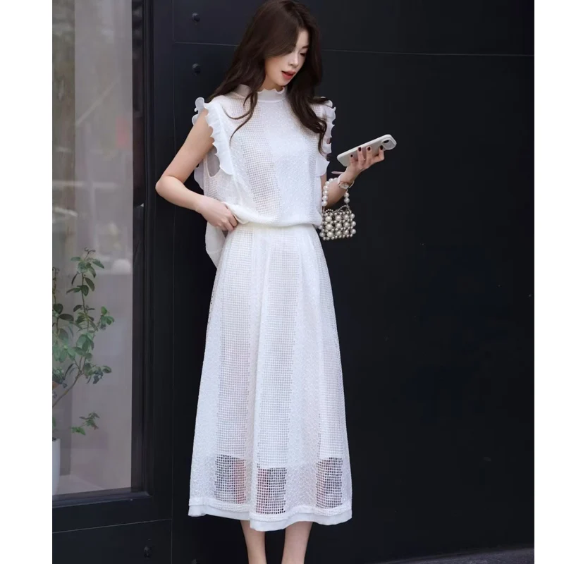 Summer New Silk Fabric Exquisite Hollow Embroidered Lace Edge Fashion Sleeveless Top+Elastic Waist Half Skirt for Women 2-piece