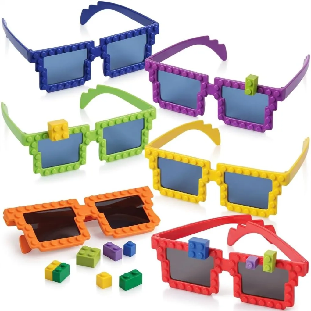 

Building Block Glasses With Extra Bricks For Carnival Party Favors