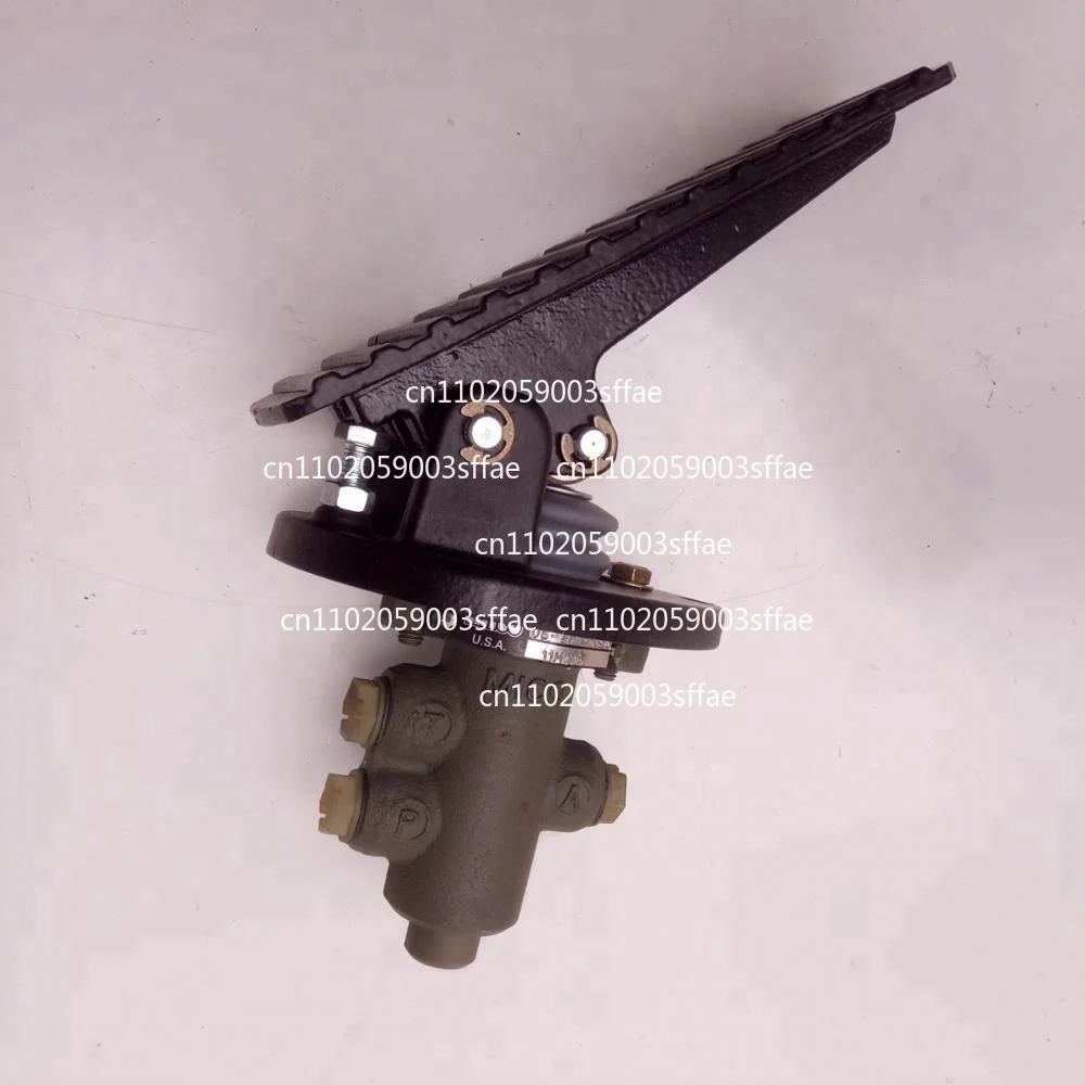 SG16-3/SG18-3/SG21-3 Grader Brake Valve Assy 222-77-04000 and 222-62-13000 Hydraulic Lock 222-62-14000