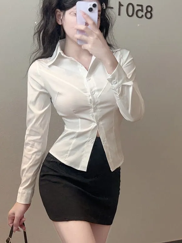 

Белый облегающий комплект: юбка с высокой талией и модный топ для женщин – идеальный деловой образ