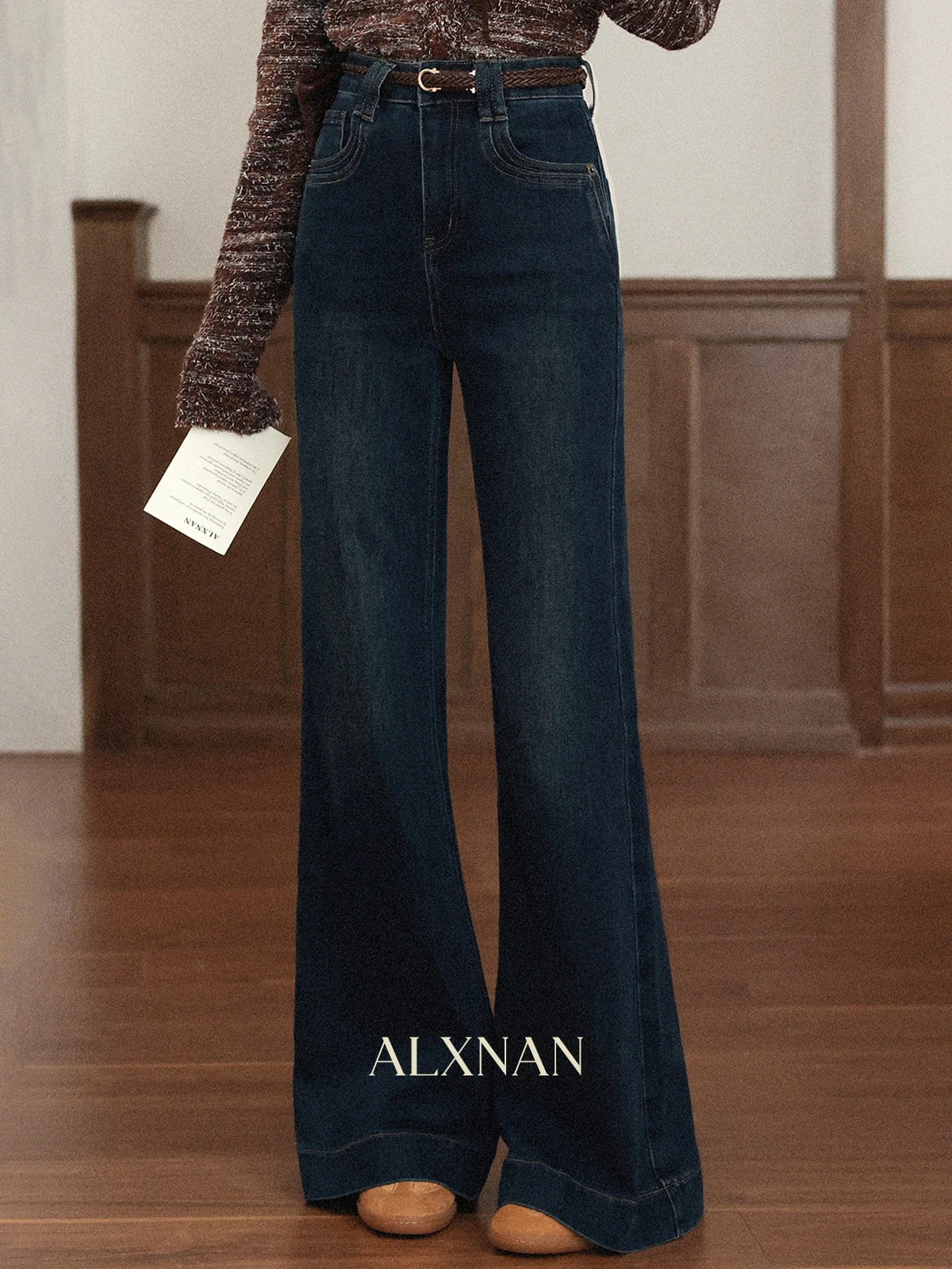 

ALXNAN Dark Blue Flared Jeans Women's Vintage High-waist Wide-leg Straight Cotton Denim Jeans Autumn Casual Baggy Pants L57056