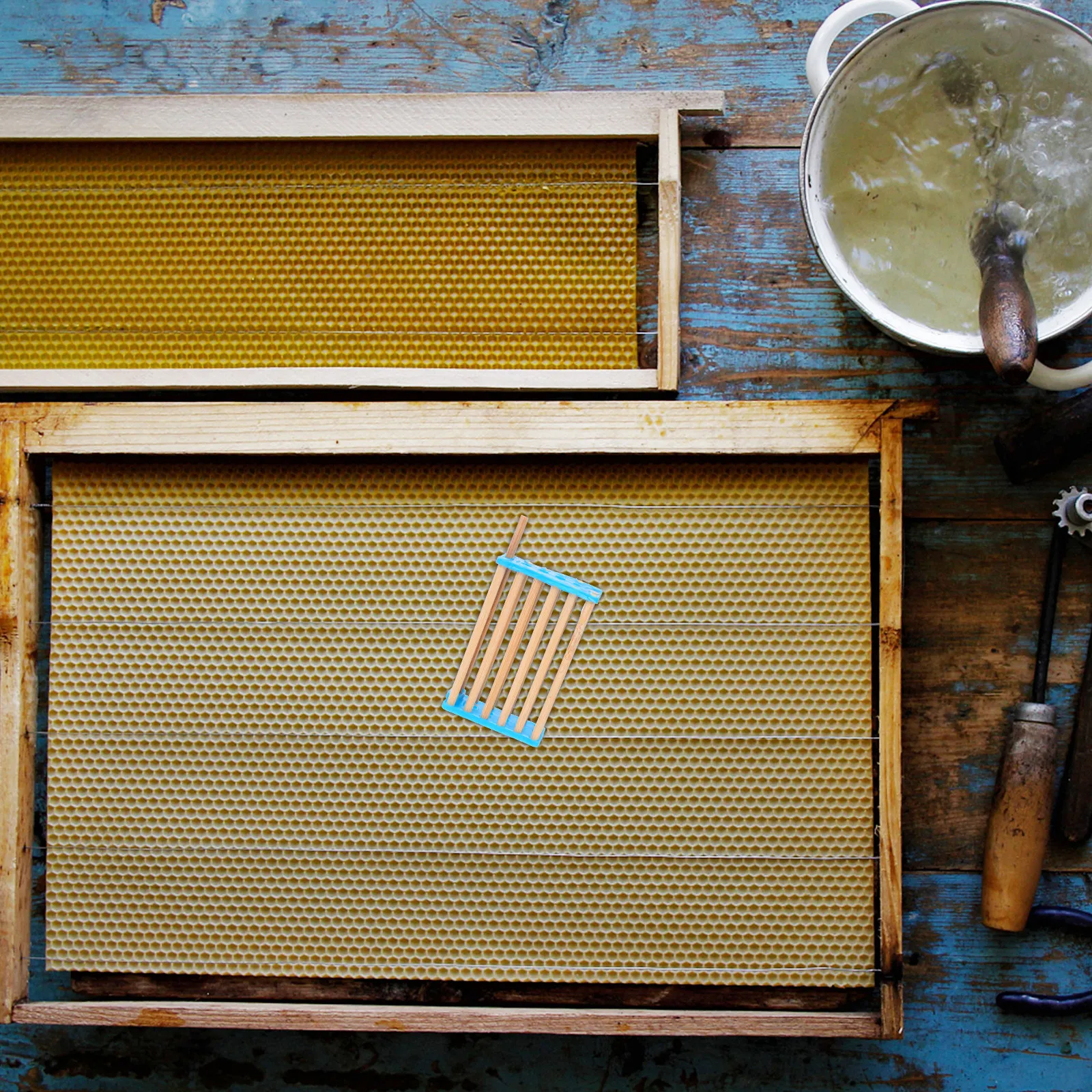 10Pcs Catching Cage Reliable Beekeeping Tool for Queen Isolation Safe Transport Hive Inspection Colony Division Work