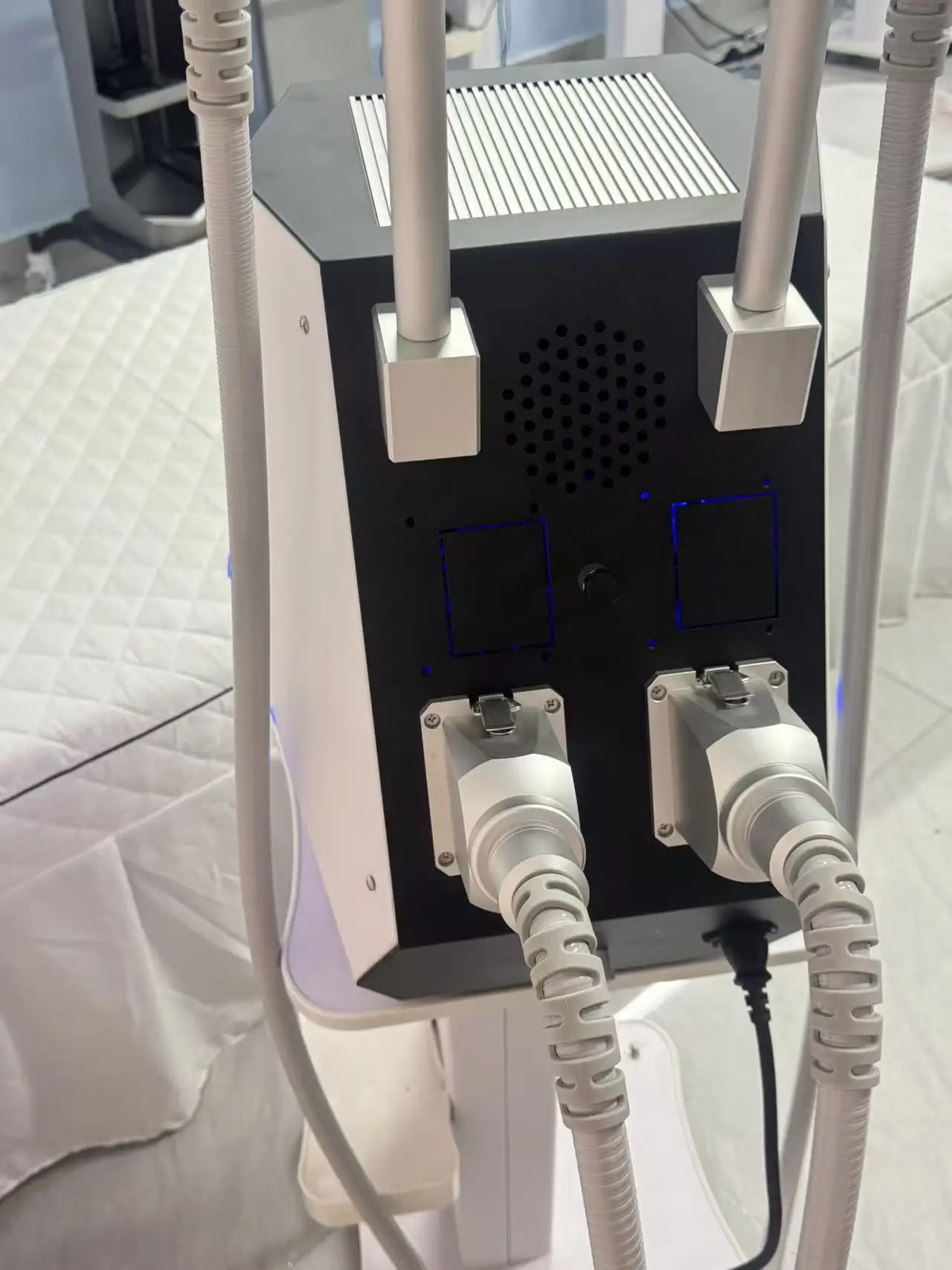 

Новый Tshock горячий и холодный укрепляющий кожу Cryo портативный для лица для уменьшения жира, подтяжки кожи, контурирования тела и похудения