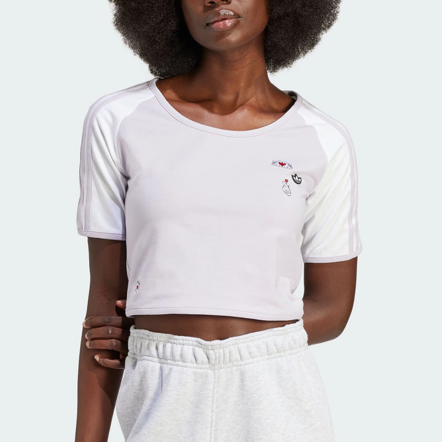 

Официальные оригинальные женские эластичные дышащие повседневные спортивные кроссовки Adidas с коротким рукавом IY2269