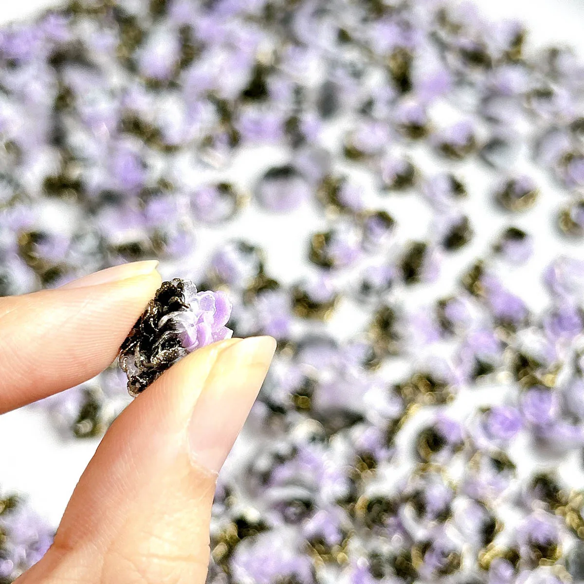 Random Mixed Luminous 3D Resin Soft Flower Nail Charms Fine Black-Purple Gradient Flower Nail Art Decoration DIY Crafts Parts