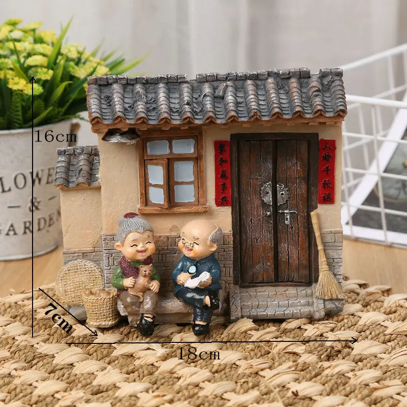 

1PC Grandma Grandpa Figures Sweety Lovers Couple Ornament For Fairy Home Office Table Decoration