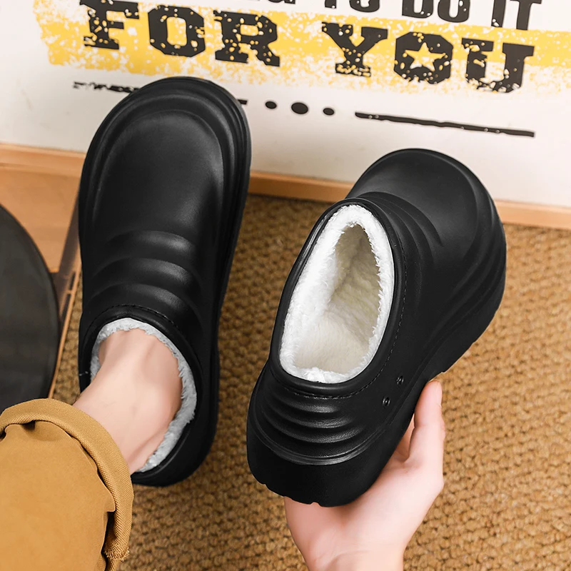 A Pair of New Winter Warm Cotton Slippers for Home Use, Waterproof, Non-Slip, Fleece-Lined and Thickened, Men's Cotton Shoes for Outdoor Wear, Casual and Versatile