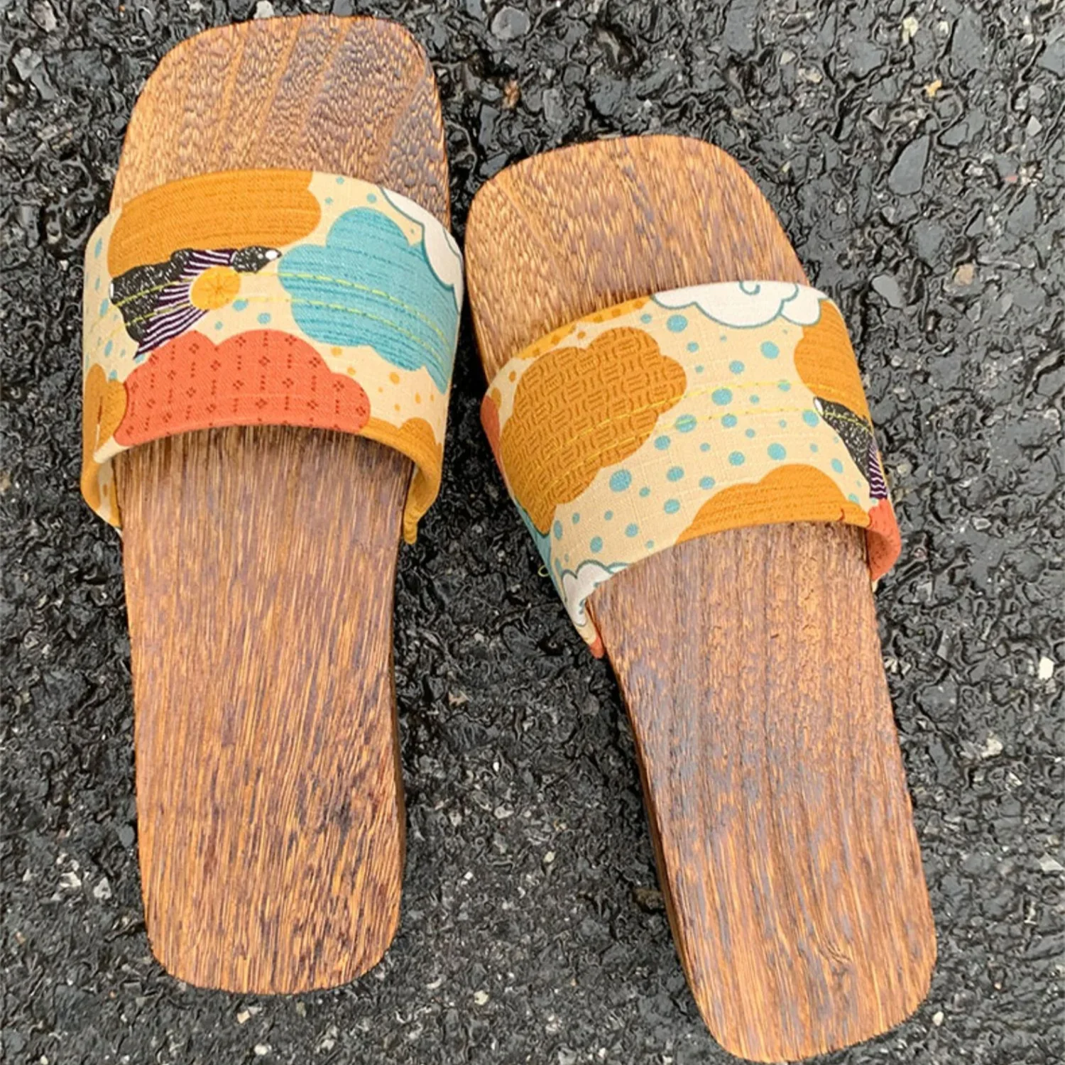 

Women's Wooden Sandals with Medium Heel Anti-Slip Summer Casual Slippers for Outdoor Fashion Beach Wear