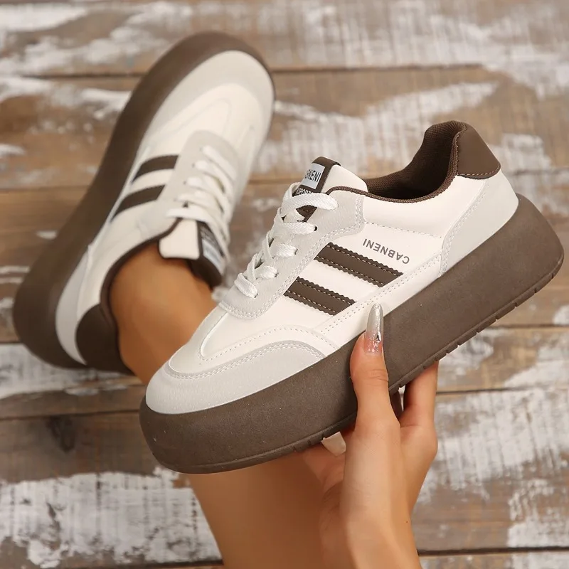 2025 New Sports Shoes Thick Sole Casual Board Shoes Women Cowhide Everything Soft Sole Inside Increase De Training Shoes