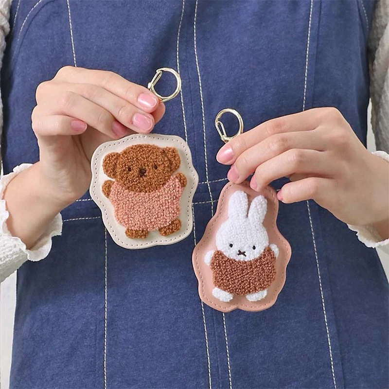 ميفي Kawaii المطرزة الجلود المفاتيح قلادة حقيبة الظهر قلادة بوريس دمى هدايا لفتاة