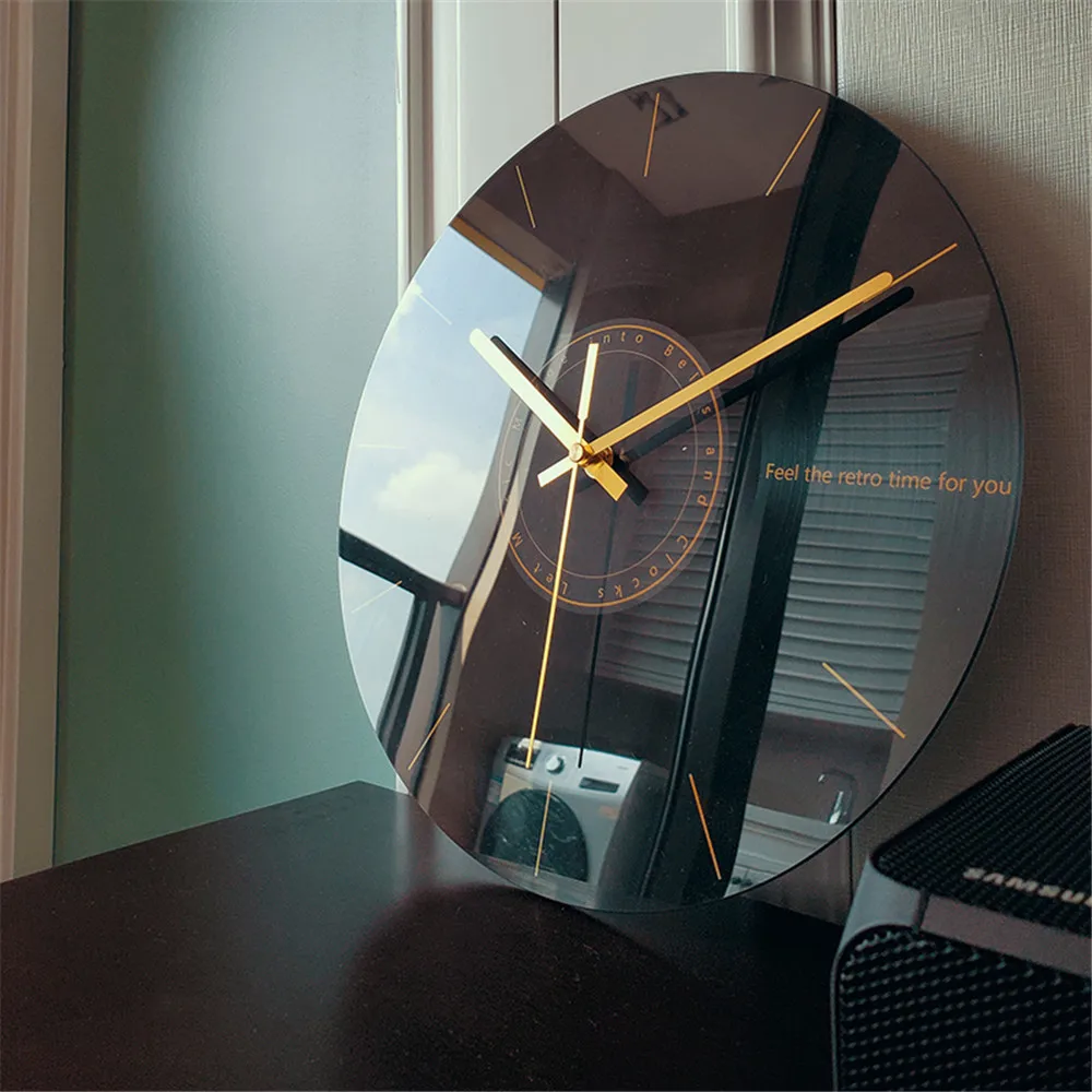 Silent Wall Clock Creative Fashionable Home Decor Items Modern Simple Light Luxury Living Room Decoration High Sense Clock