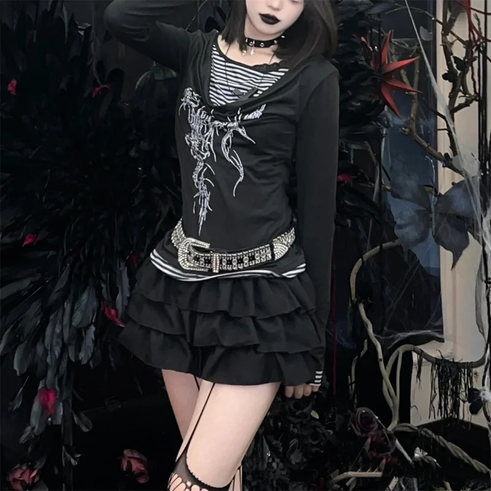 

Y2K Black Fake 2 Piece Striped Print Casual Punk Casual T Shirt V Neck Subculture Long Sleeve Hot Girl Vintage Patchwork Tees