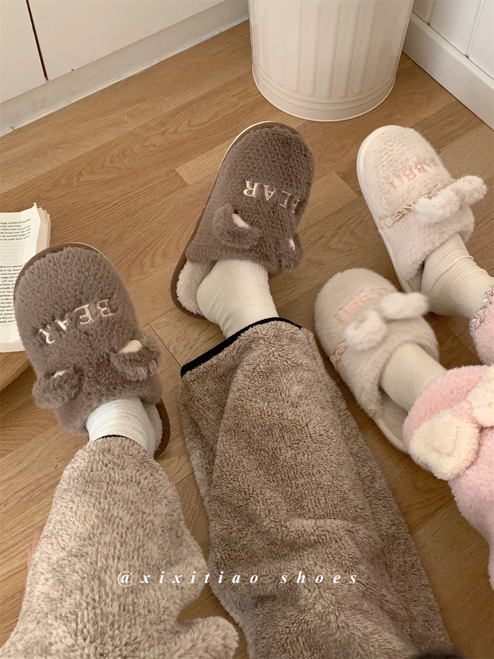 

Parent-child Home Slippers Couples Cute Cartoon Bear Rabbit Cotton Slippers Men And Women's Home Warmth Plush Shoes 2023 Winter