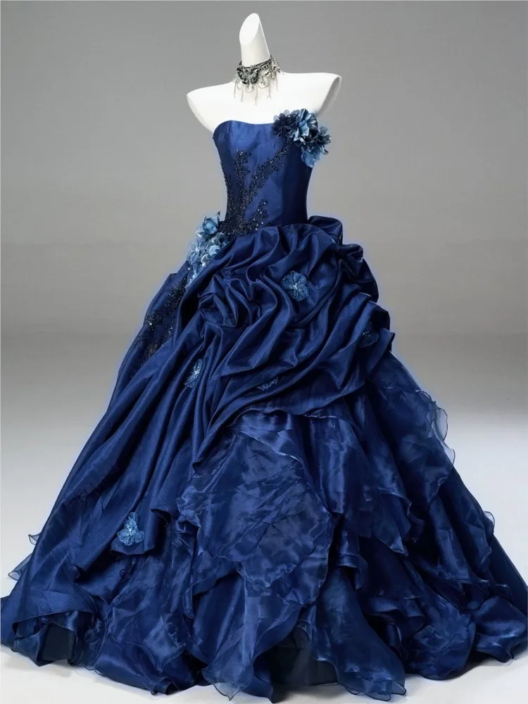 

A deep blue strapless flower-decorated dress for coming-of-age birthday and art examination with train tail