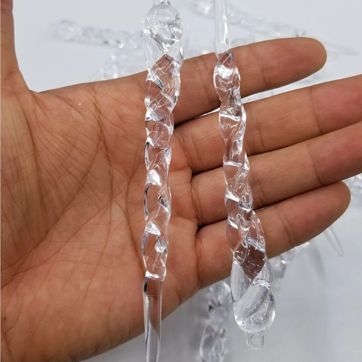 

1Pcs Christmas Icicle Decorations Hanging Ornaments for Christmas Trees Ice Pendant Decorative Items for Festive Decor