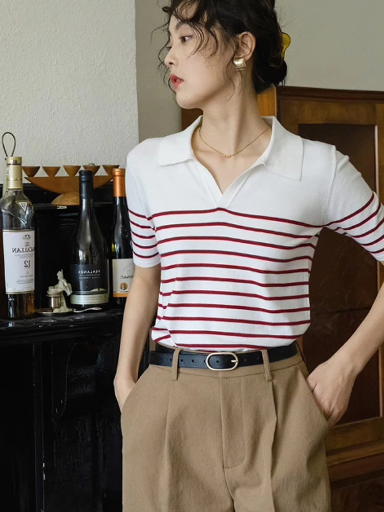 패셔너블한 스트라이프 아이스 실크 니트 티셔츠 출퇴근 디자인 캐주얼 대비 색상 여름 2025 여성 상의