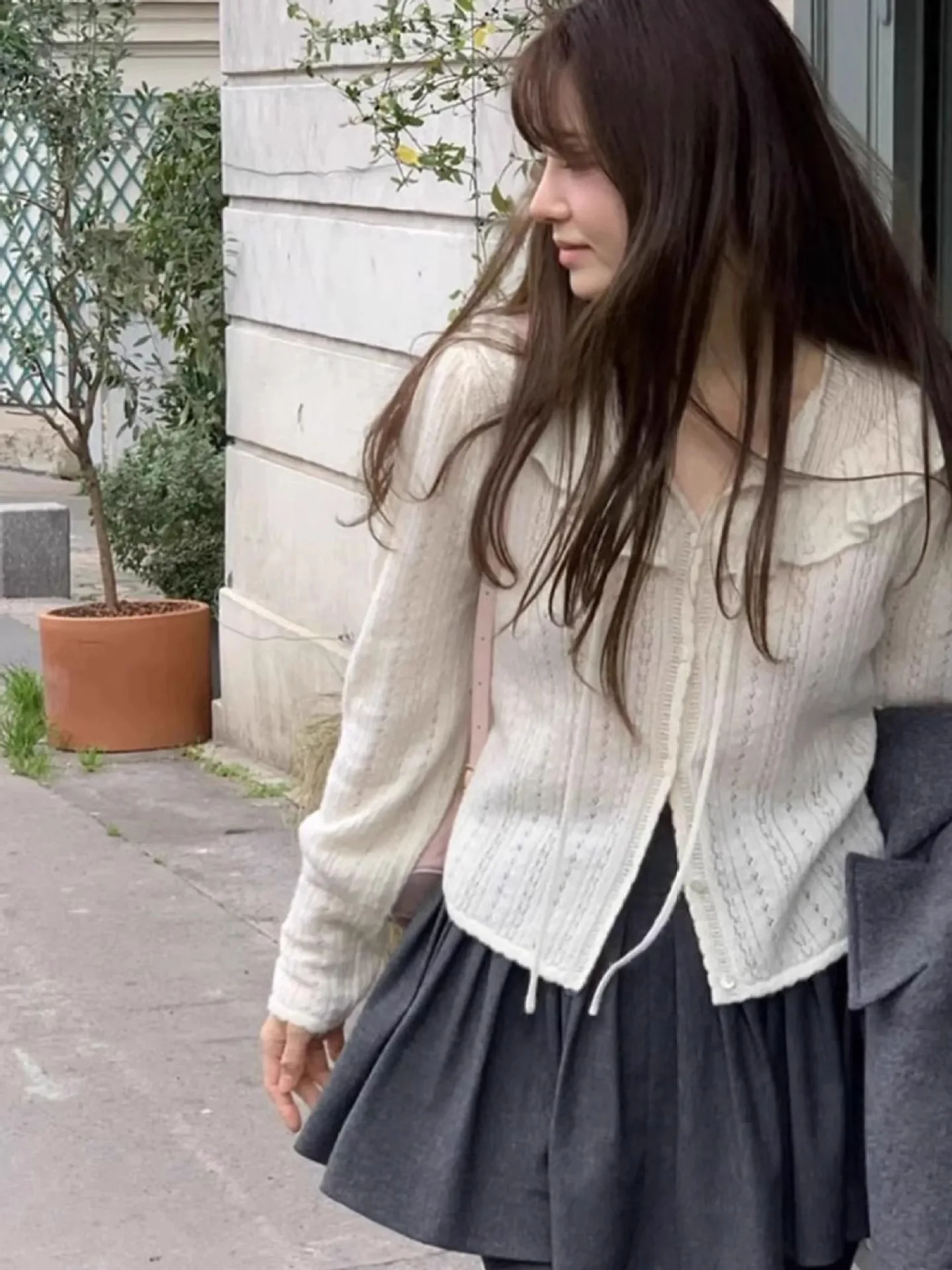 

Barnnet Eight Milk Hollow out Lotus Le Collar Knitted Sweater Soft Faionable Women's Long Sve Cotton Woolen Cardigan