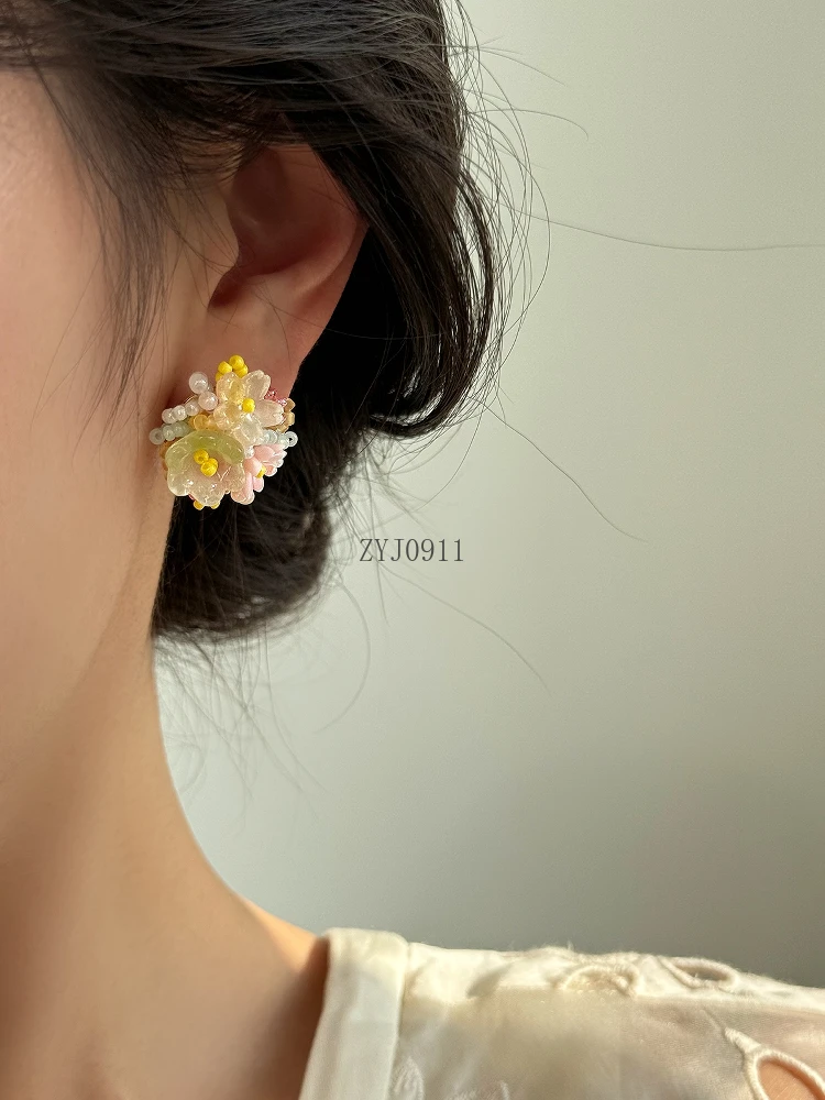 Orecchini a bottone con fiori carini e dolci orecchini primaverili ed estivi super fata piccoli orecchini freschi aghi in argento 925