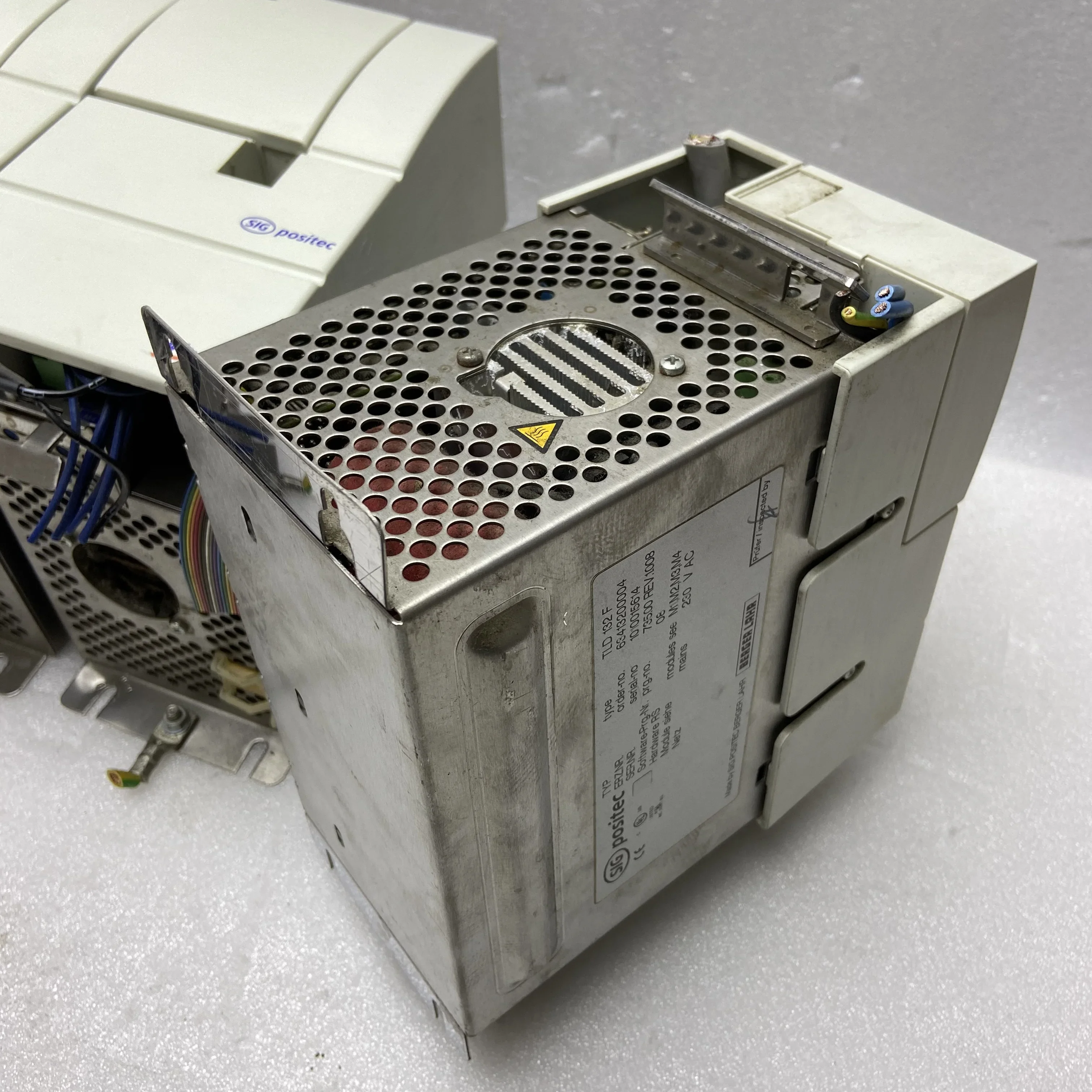 TLD132F Драйвер TLD132F