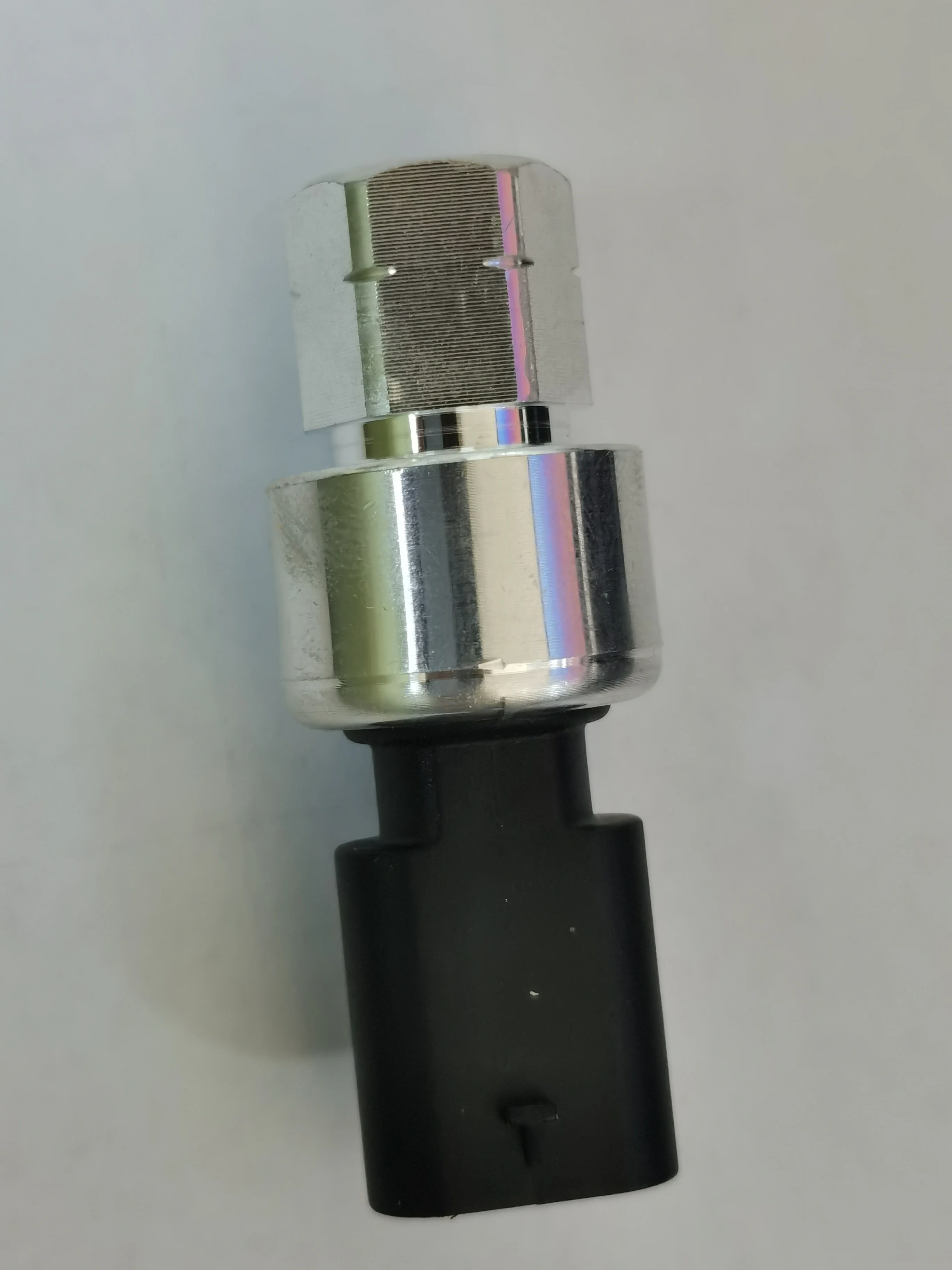 

Для оригинального датчика давления OEM:13511536