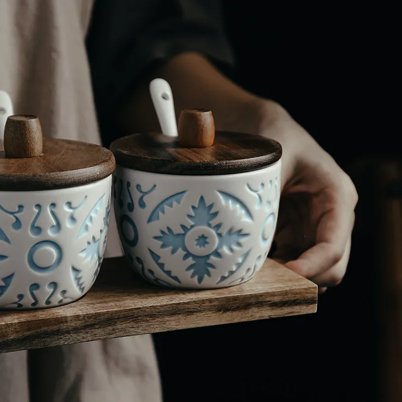 【Premium】Kitchen Spice Box Set with Spoon, Ceramic Seasoning Jar, Sugar Salt Shaker, Embossed Round, 3 Pcs