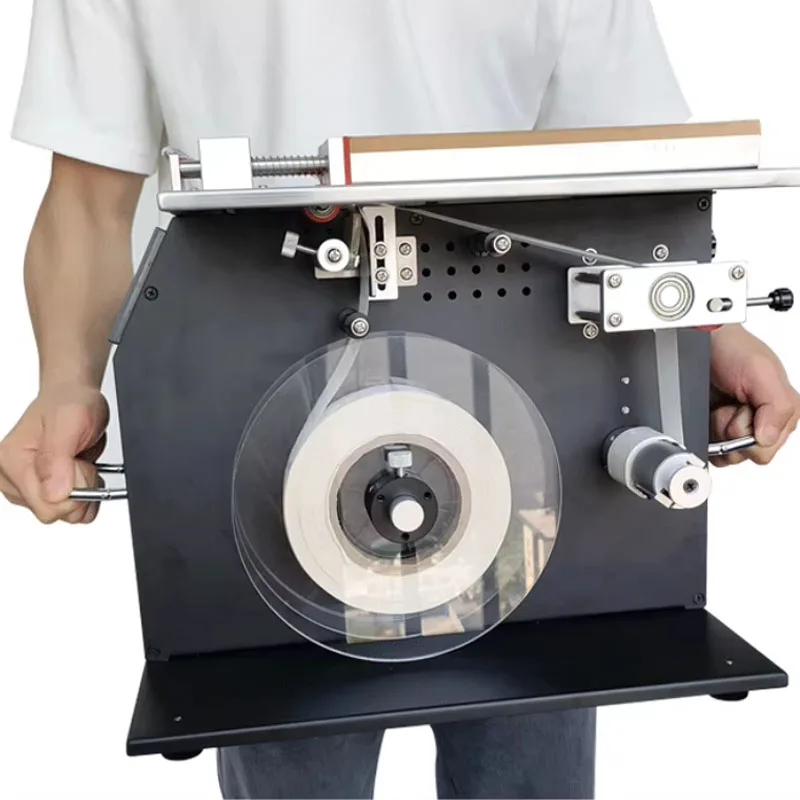 Right Angle Labeling Machine Packaging Box Small Automatic Sealing Square Box 90 ° Angle Labeling Equipment