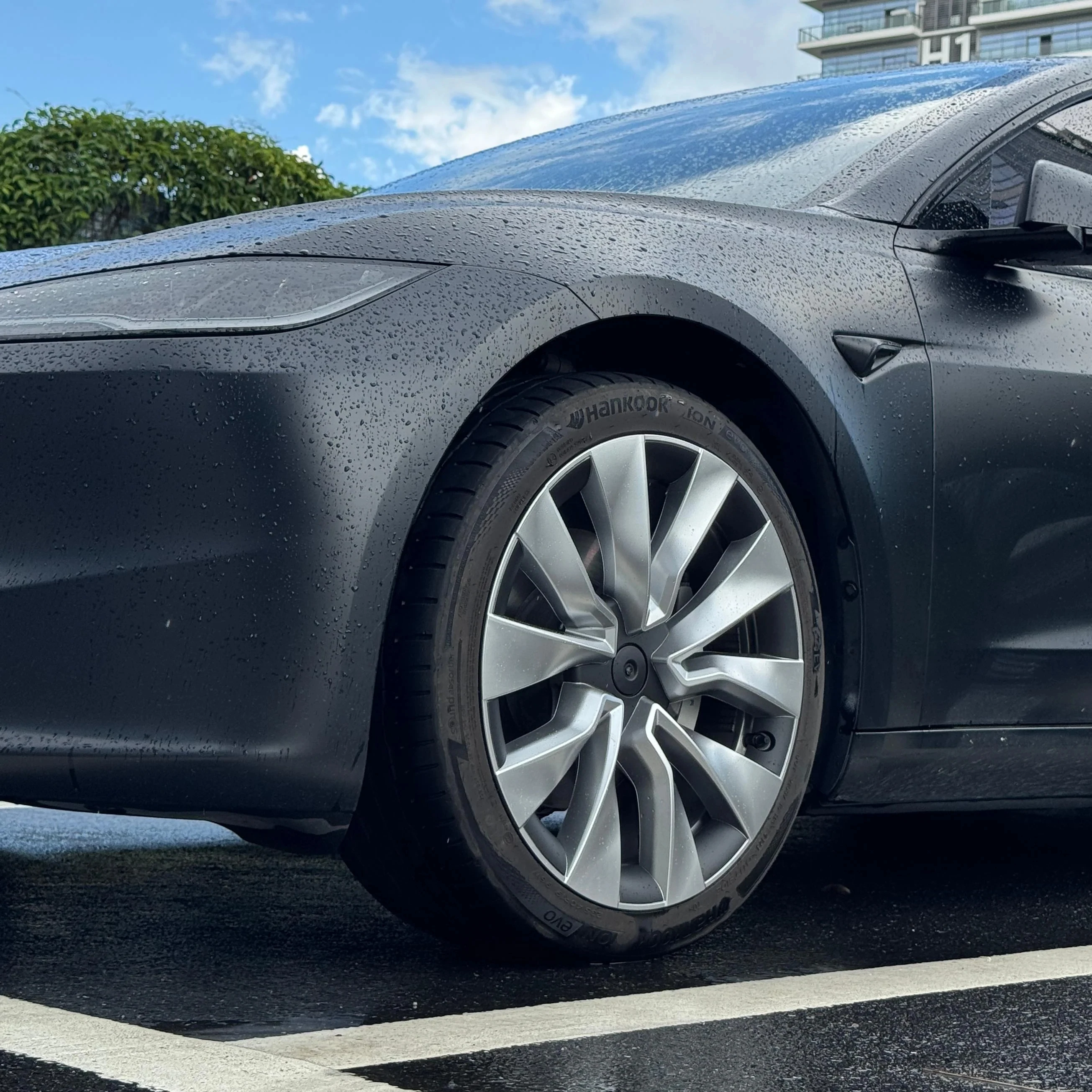 

Protective Style Upgrade for Tesla Model 3 Highland 2023 19-Inch X-Style Wheel Covers - Aerodynamic Wheel Covers.
