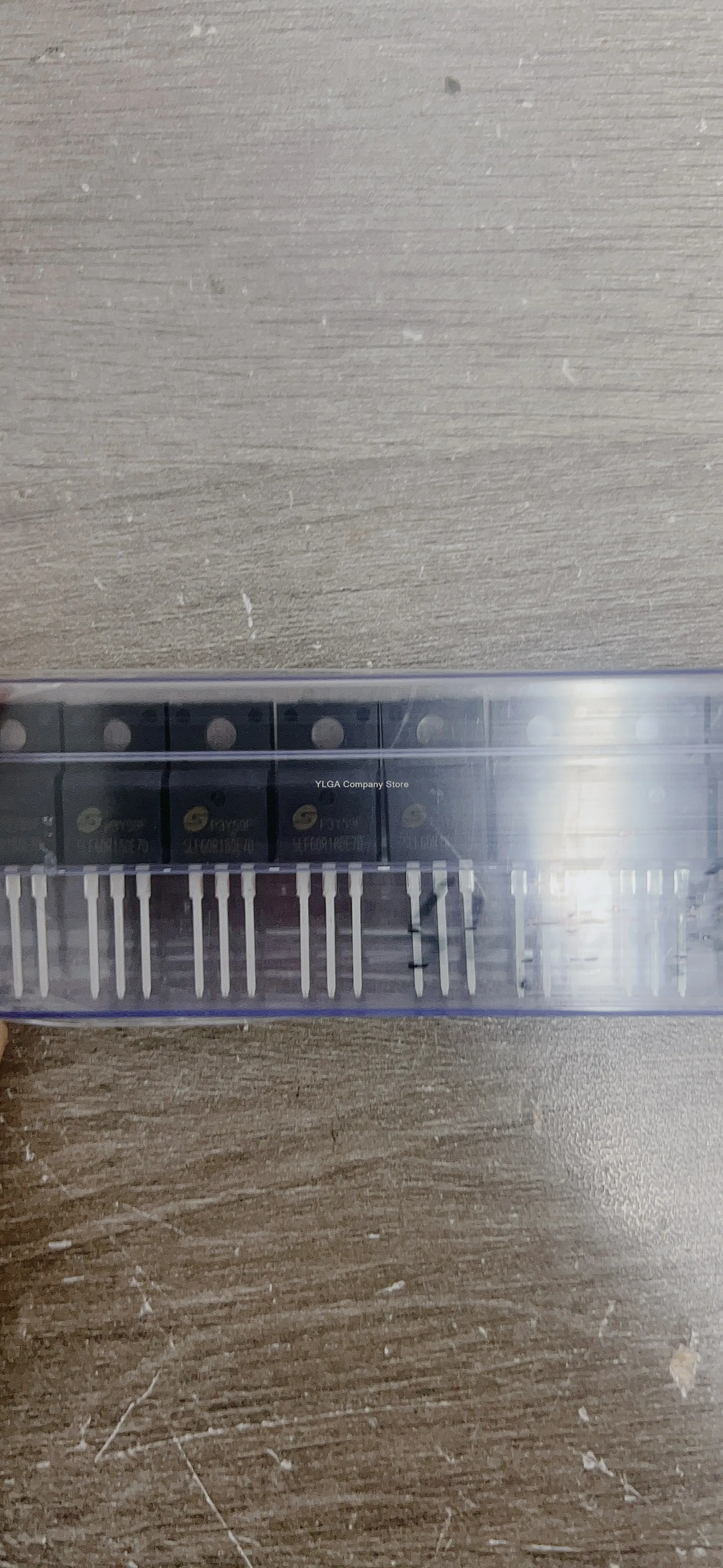 

Новая полевая трубка SLF60R180E7D SLF65R180E7C 20A/650V TO-220F посылка 20 шт.-1 лот