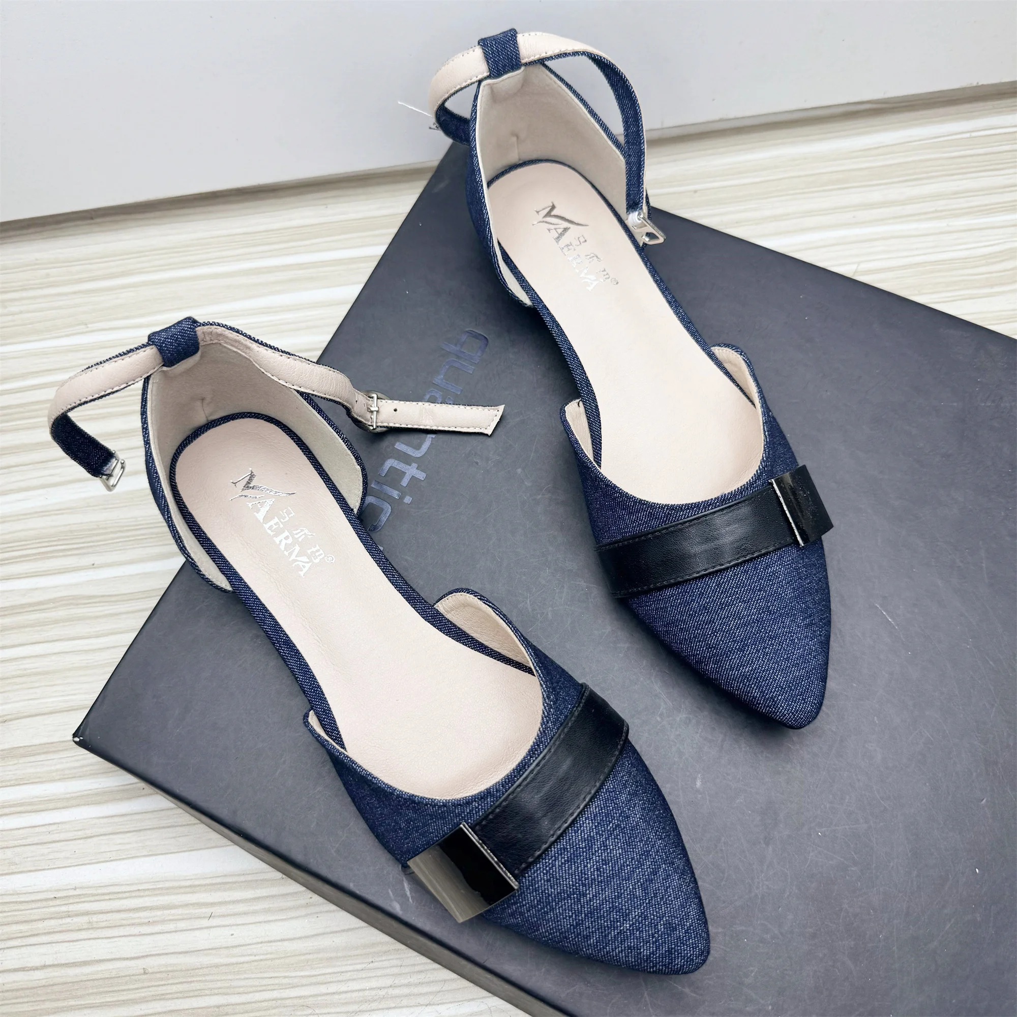 Women Flats Pointed Toe Denim Cloth Side Empty Female Sandals Navy Blue Buckle Flat Heel Summer Shoes for Girls Size 44 43 33 34