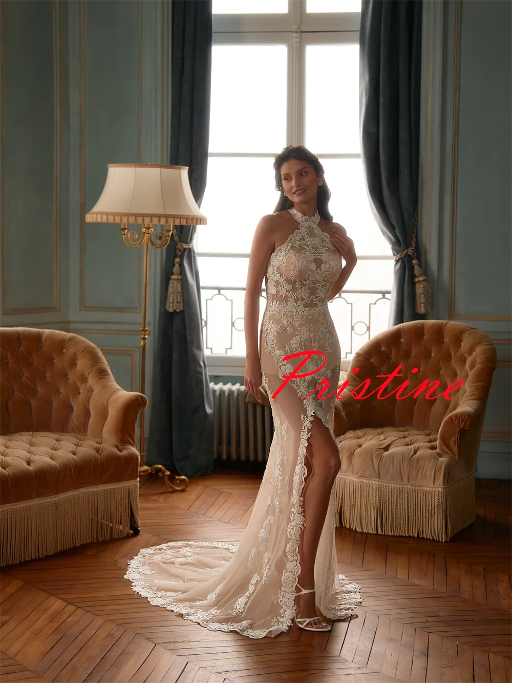 Maßgeschneiderte weiße Chiffon-Brautkleider, Temperament, Neckholder, ärmelloses Hochzeitskleid, Kapellenschleppe, Reißverschluss hinten, Meerjungfrauenkleid