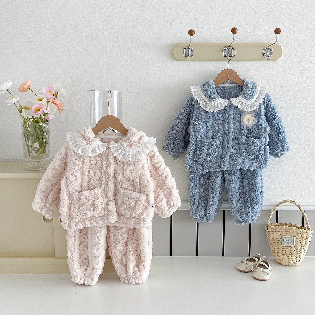 Winter Baby Girls Pajamas Plus Velvet Thickened Warm Soft Infant Girls 2PCS Sleepwears Toddler Girls Princess Homewears