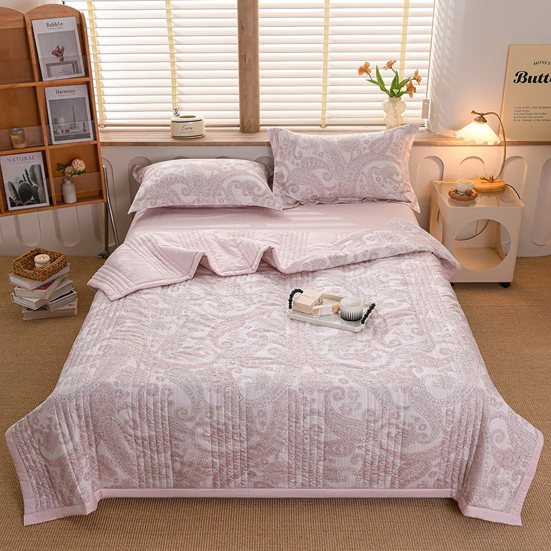 1PC Reversible Pink Paisley Print Summer Quilt Double Sided Soft Washable Lightweight Air Conditioning Comforter