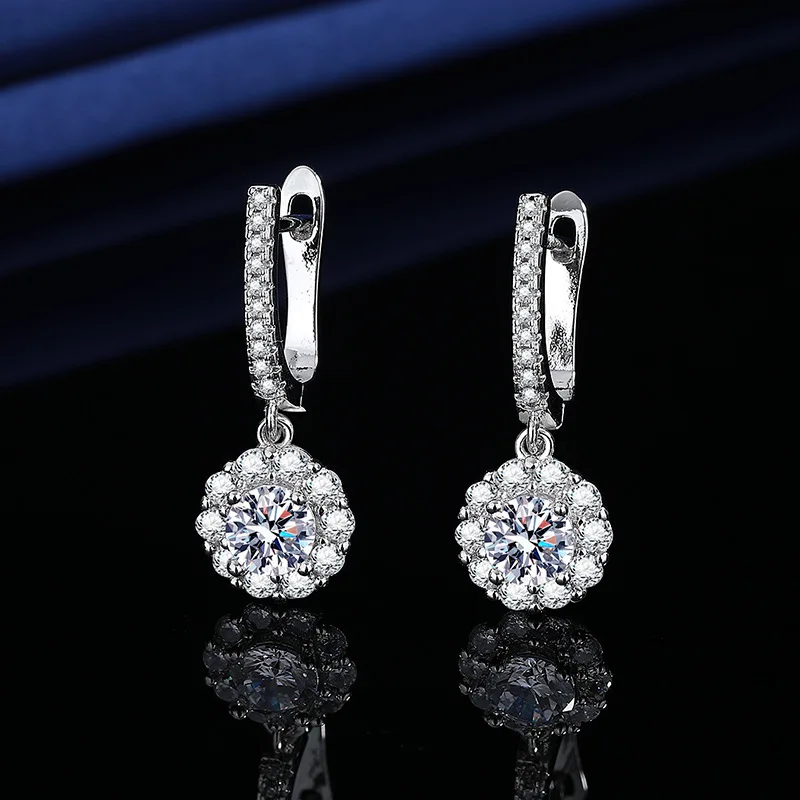 

Hot selling ring imitation S925 pure silver moissanite earrings for women's fashion earrings with diamond studded flower earring