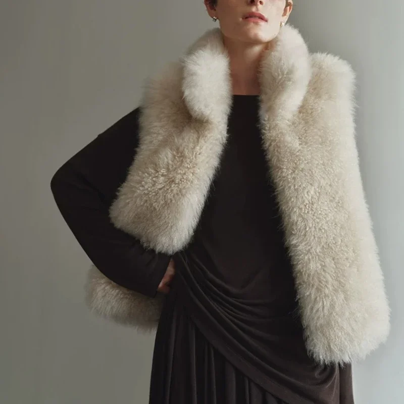 New Fashionable French Style Elegant Imitation Fox Fur Cashmere Fur Integrated Warm Stand Up Collar Fur Vest Women 2026 Winter