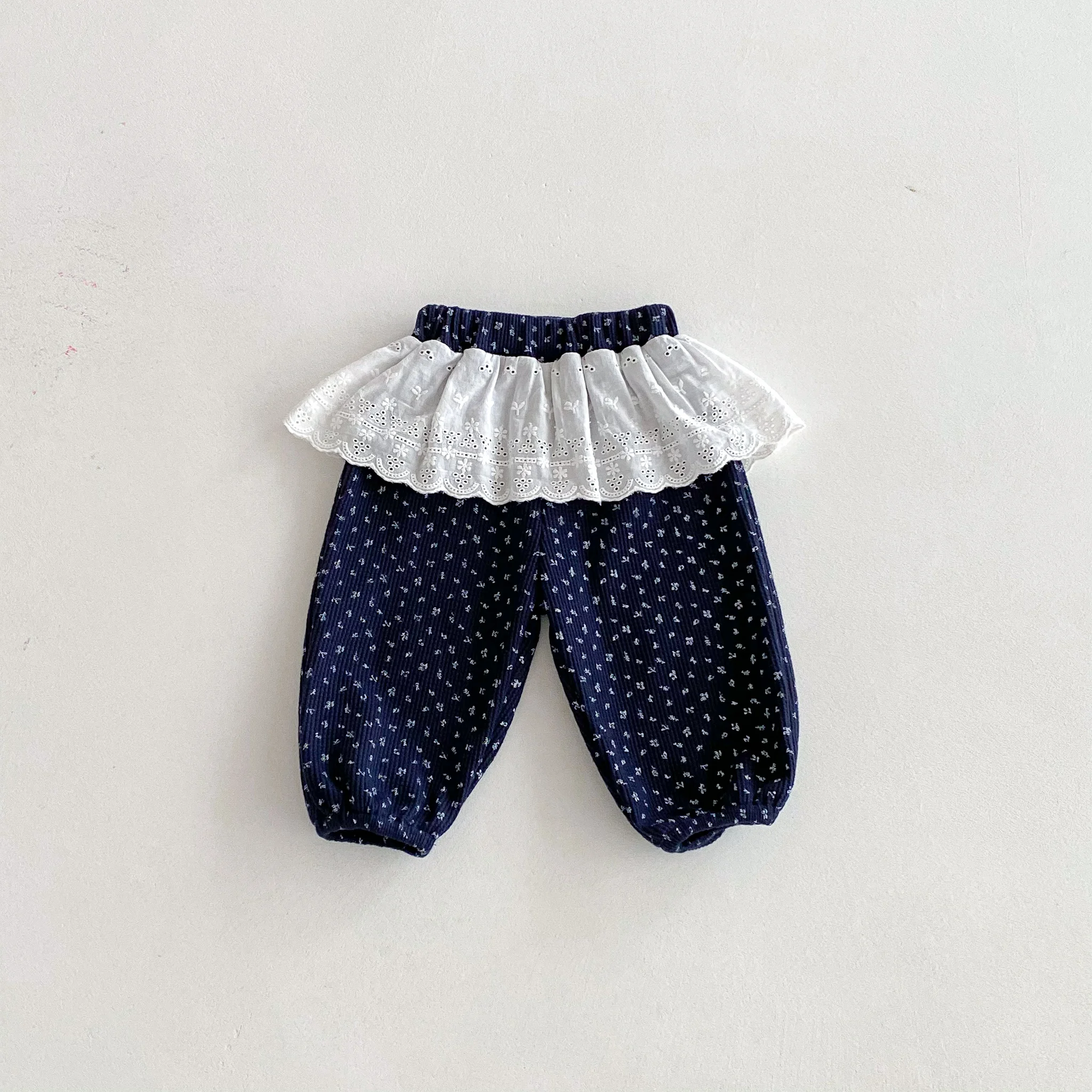 Herbstliche Baby-Mädchen-Leggings, koreanischer Stil, lange Hosen für Säuglinge und Kleinkinder, 0-3 Jahre alte Kinderkleidung, Oberbekleidung mit Blumenmuster. – Detail 7