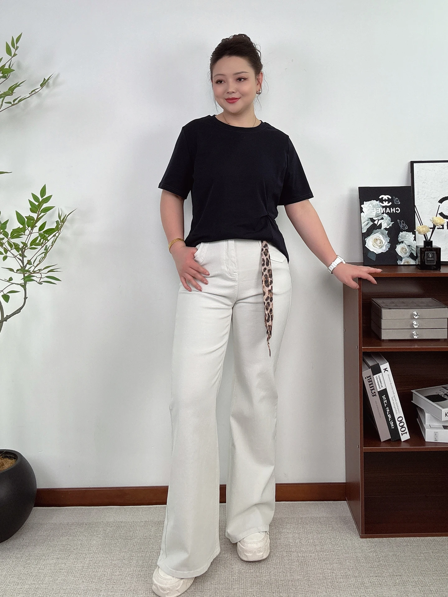 

High Waist Flared Pants Women's Casual Wide Leg Floor Length Elastic Slimming Jeans plus Size Spring New Style Cotton Polyest...