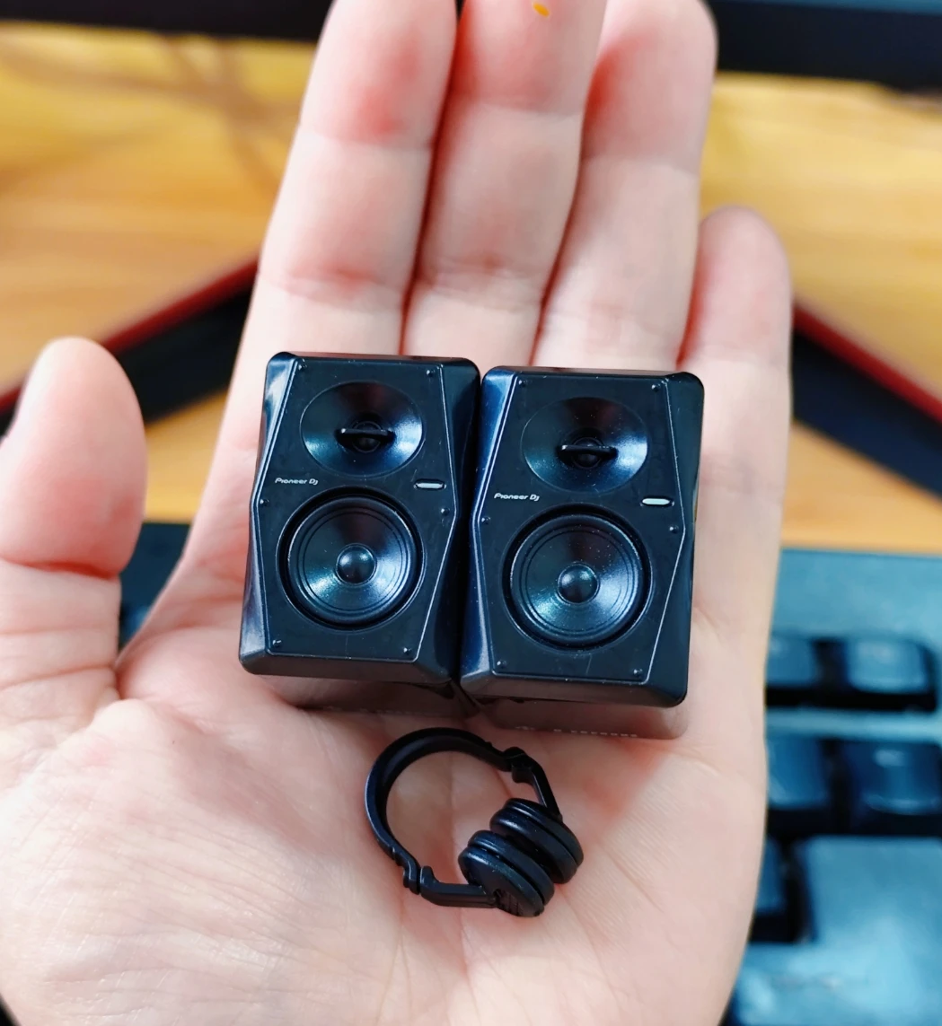 Pioneer DJ Controller Model Pioneer  Audio Equipment Miniature Model Mixer CD Player Keychain view 6