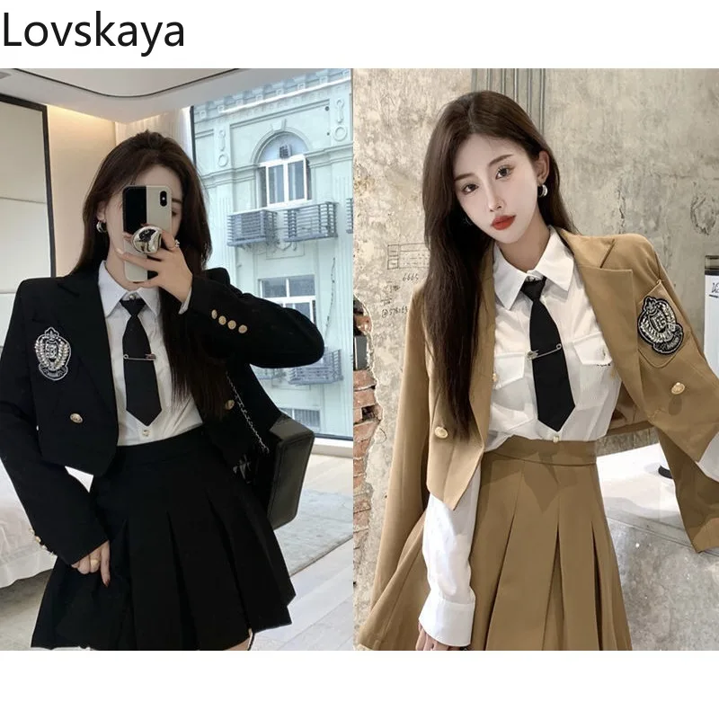 

Academy style high waisted pleated skirt uniform three piece small suit JK set temperament badge suit white shirt