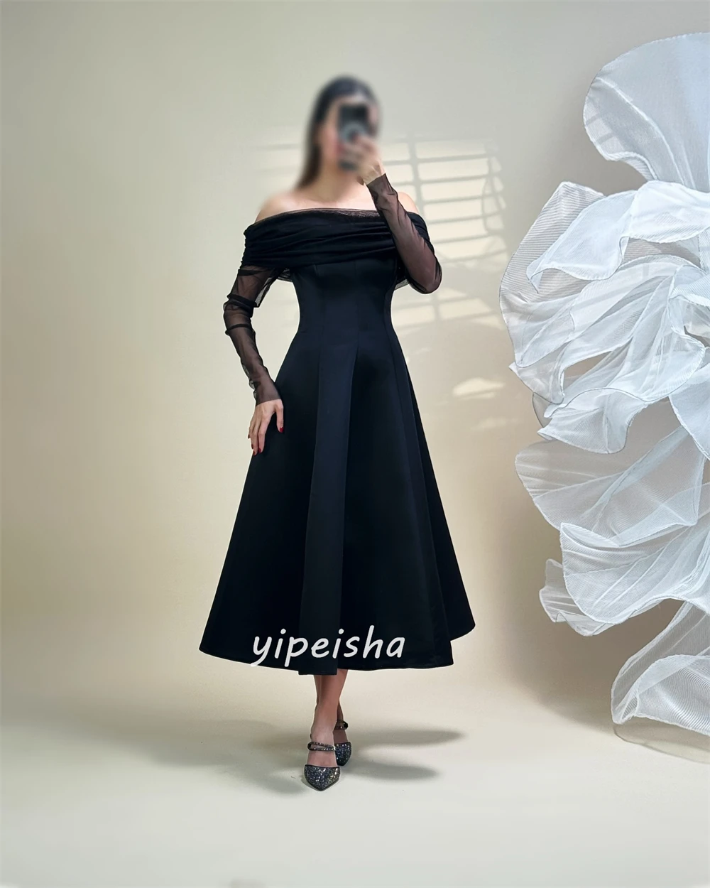 Vestidos hasta el tobillo con hombros descubiertos y pliegues fruncidos elegantes de estilo moderno personalizados vestidos para ocasiones a medida de alta calidad