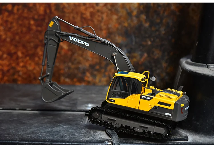 1/50 scale EC220DL Excavator Model Alloy Gifts Souvenir Toys