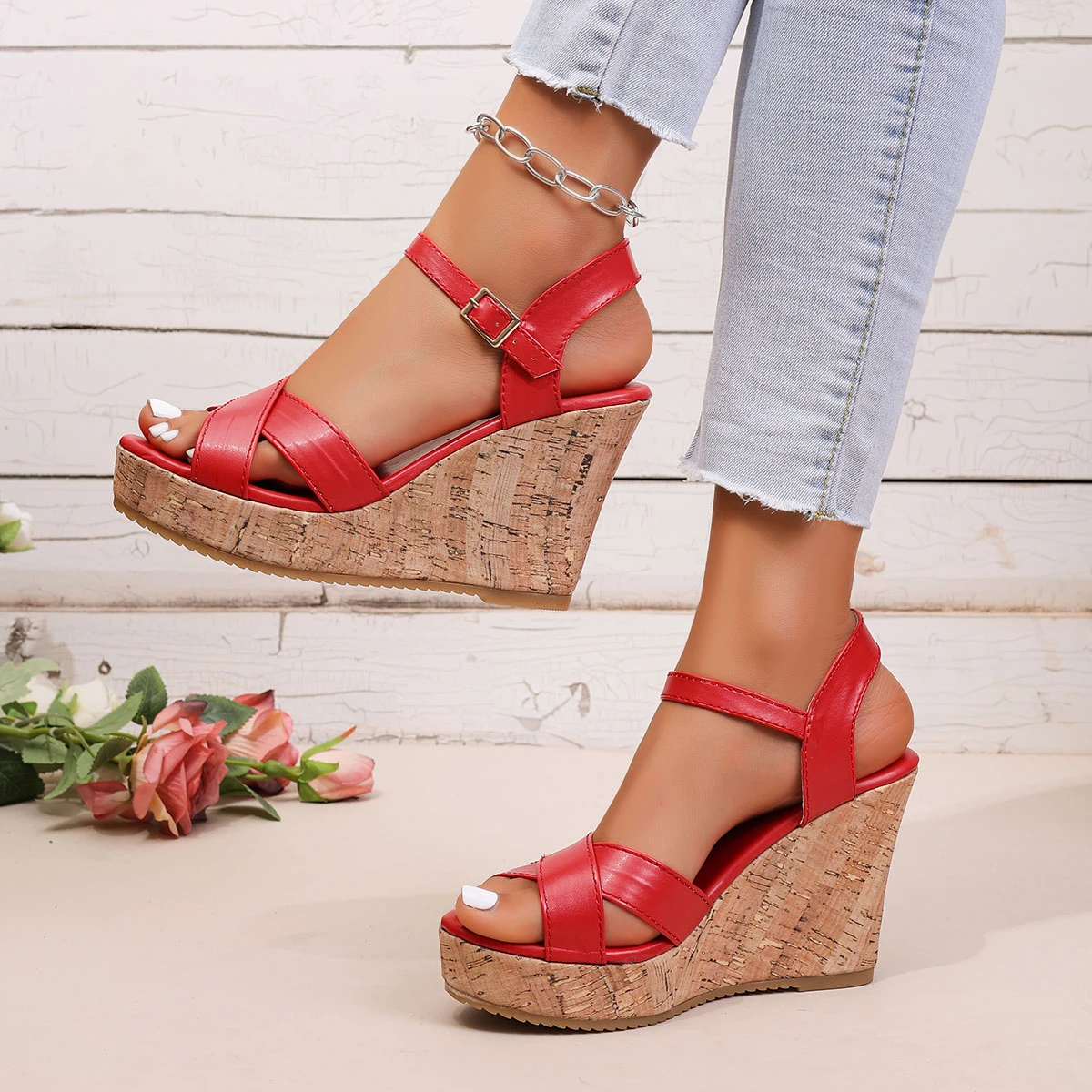 Women Metal Buckle Slippers Flats Platform Flip Flops Shoes Female Summer Beach Sandals Fashion New Casual Open Toe Slides