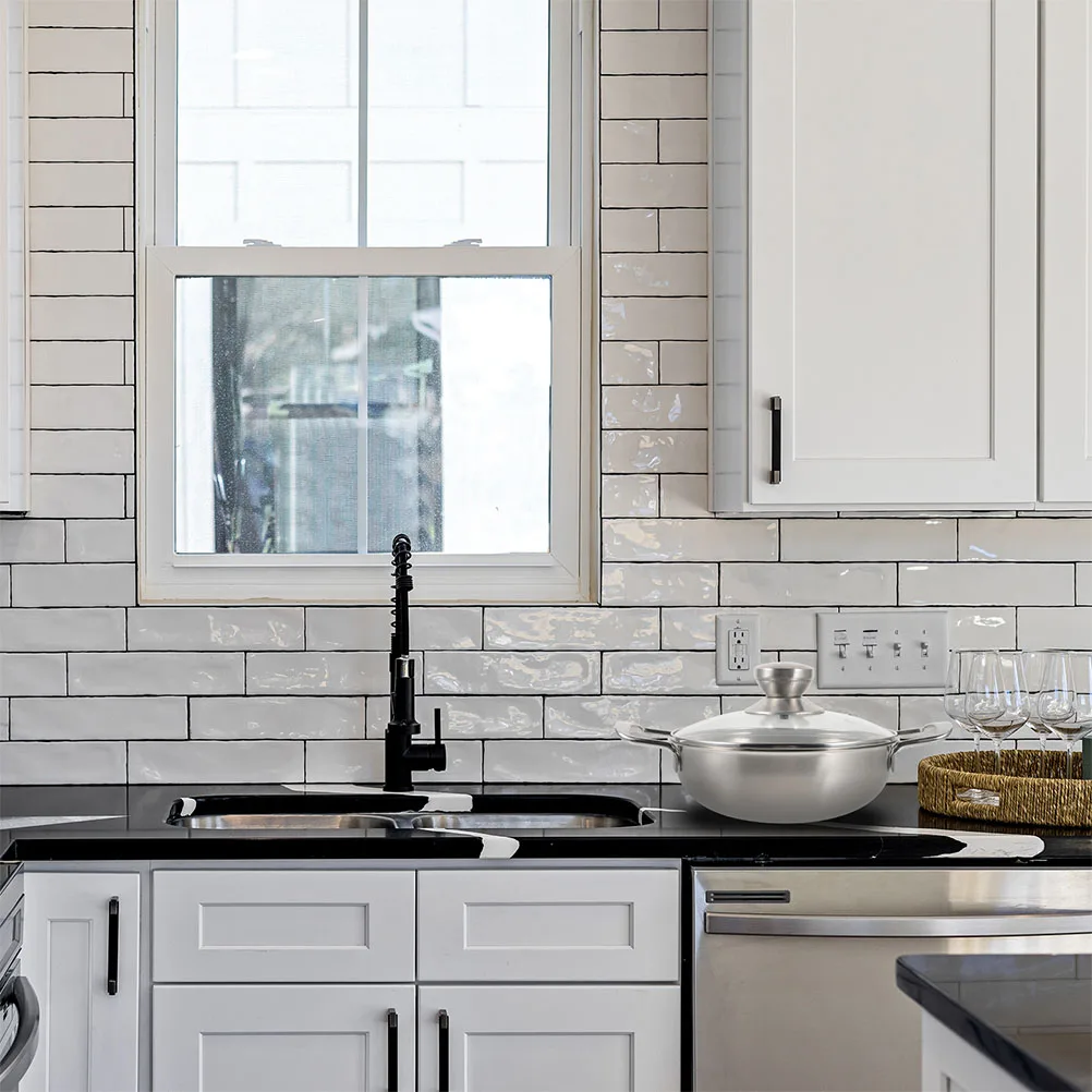 

1 set Portable Outdoor Pot 20cm Mini Hot Pot Double Handles Camping Kitchen Equipment Reusable Food Wok Stainless Cookware