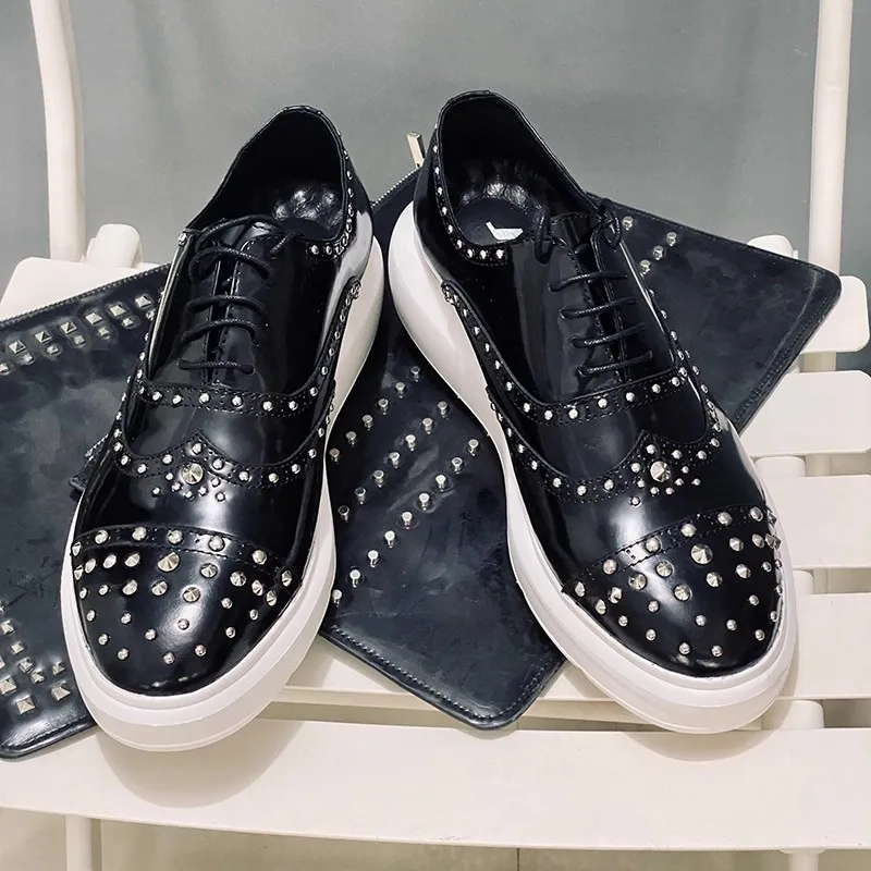 

Flat men's shoes autumn new rivet leather thick sole heightening lace-up Oxford sneakers large size small size casual men's shoe
