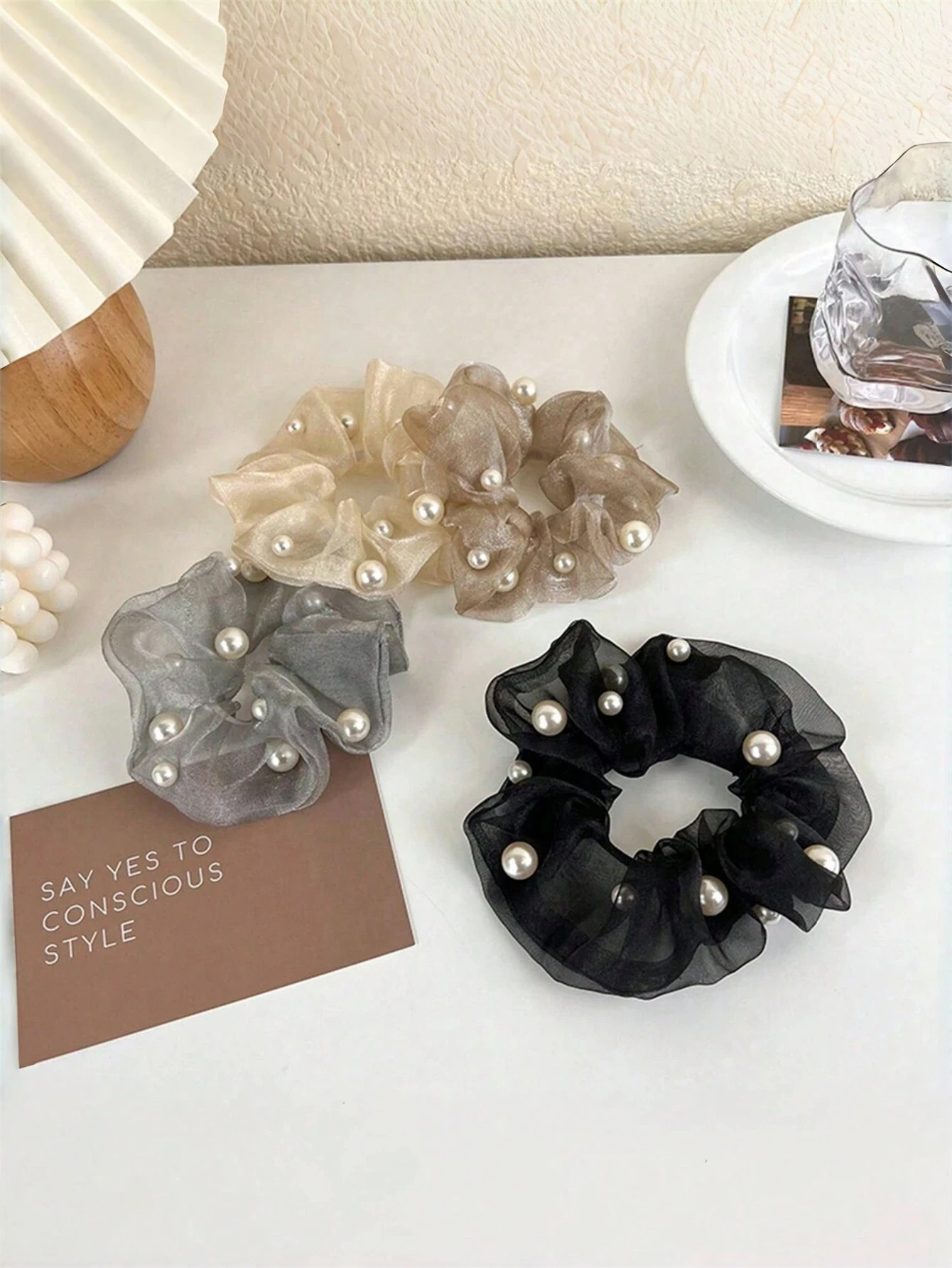 1/4 Stück elegante, minimalistische, schwarze und kaffeefarbene Perlen- und Mesh-Haargummis, hochelastische Haargummis für Pferdeschwanz-Haar-Accessoires